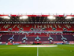 Gerüchten zufolge will Twente Enschede bald in der 3. Liga antreten