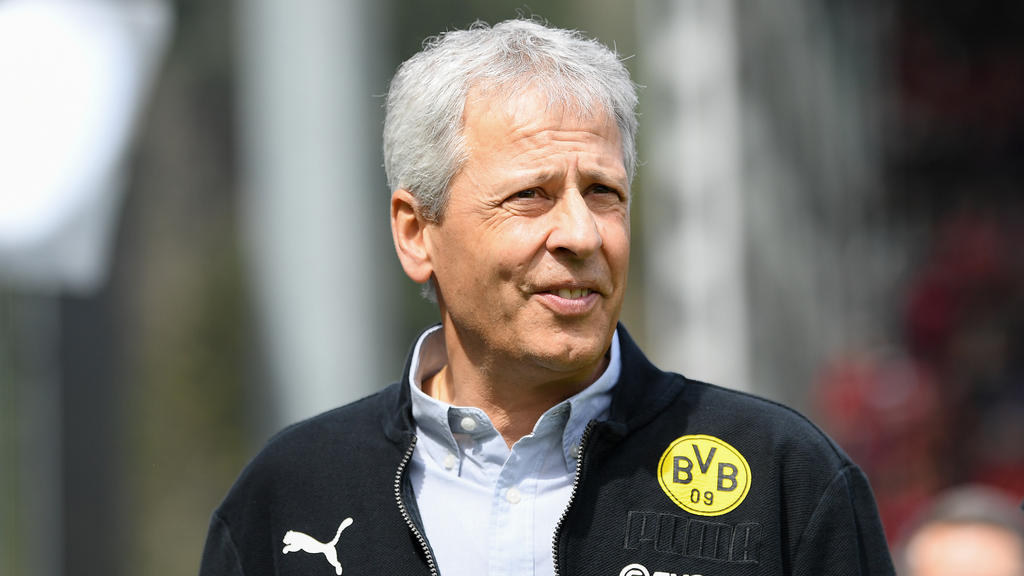BVB-Trainer Lucien Favre lobt den FC Schalke 04