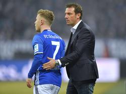 Markus Weinzierl stärkt Max Meyer den Rücken