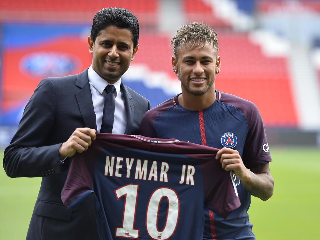 PSG-Präsident Al-Khelaifi kümmert sich am liebsten selbst um seinen Superstar Neymar