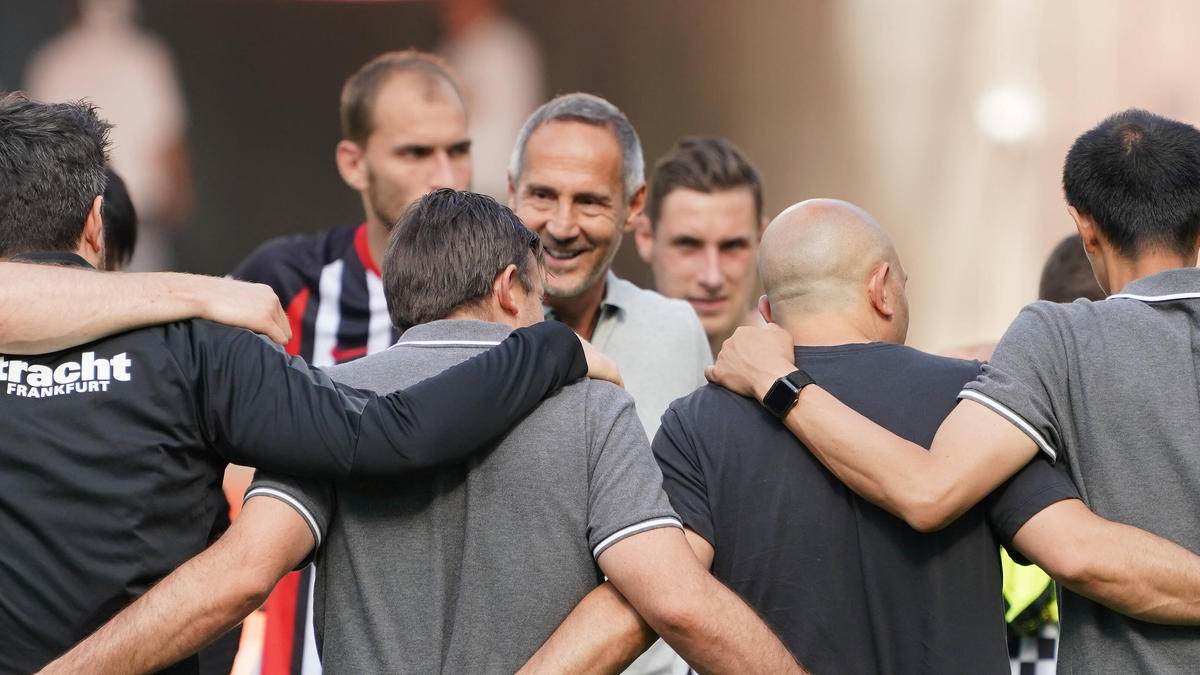 Adi Hütter freut sich auf das Spiel gegen Basel Adi Hütter freut sich auf das Spiel gegen Basel