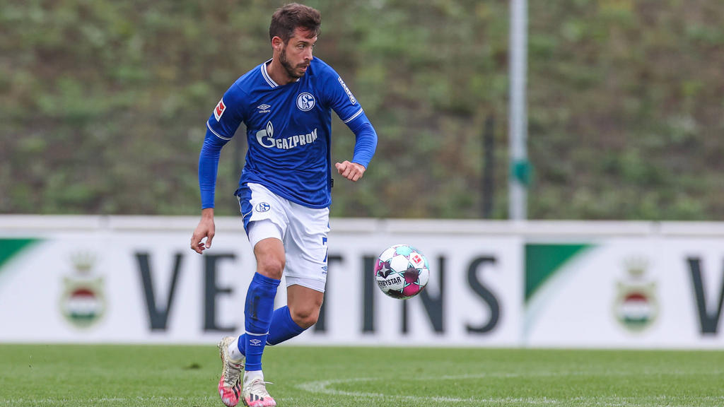 Mark Uth lobt die Arbeit von Manuel Baum beim FC Schalke Mark Uth lobt die Arbeit von Manuel Baum beim FC Schalke