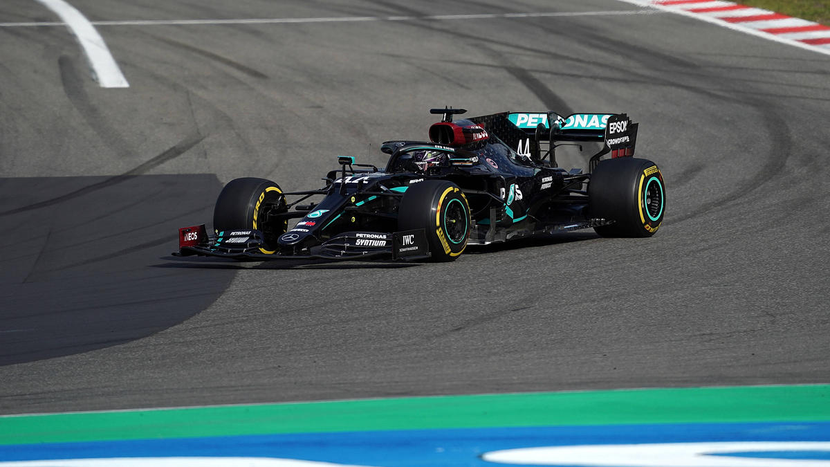 Vor allem hinter dem Safety-Car hat DAS Lewis Hamilton einen Vorteil gebracht Vor allem hinter dem Safety-Car hat DAS Lewis Hamilton einen Vorteil gebracht