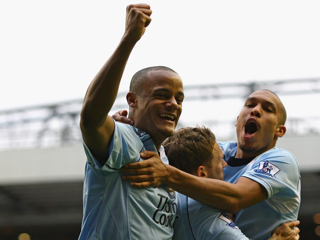 ManCitys Vincent Kompany (l.) hat sich an der Leiste verletzt ManCitys Vincent Kompany (l.) hat sich an der Leiste verletzt