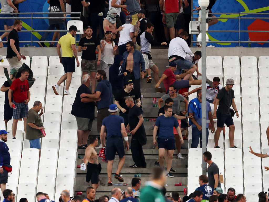 Krawallbilder wie bei der EURO 2016 sollen sich in Russland nicht wiederholen