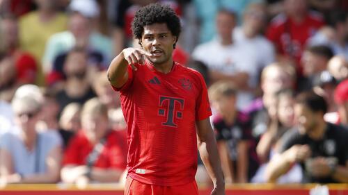 Serge Gnabry vẫn còn hợp đồng đến năm 2026