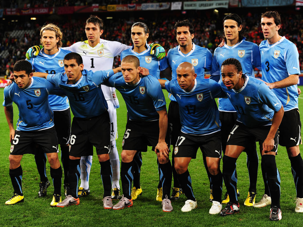 Once de Uruguay en las semifinales frente a Holanda en Sudáfrica. (Foto: Getty)