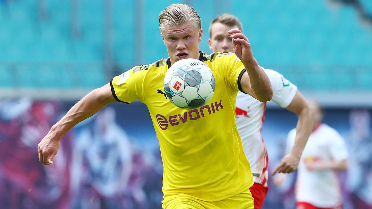 BVB-Stürmer Erling Haaland wird immer wieder mit anderen Klubs in Verbindung gebracht BVB-Stürmer Erling Haaland wird immer wieder mit anderen Klubs in Verbindung gebracht
