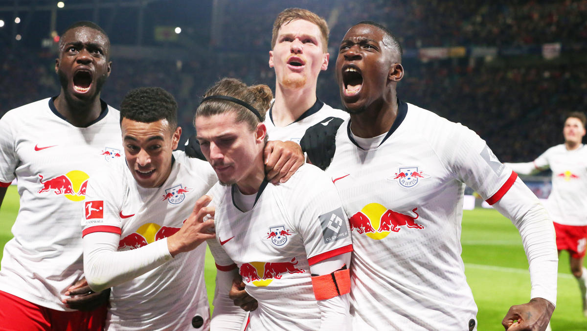 Nordi Mukiele (r.) soll das Interesse des FC Liverpool geweckt haben Nordi Mukiele (r.) soll das Interesse des FC Liverpool geweckt haben