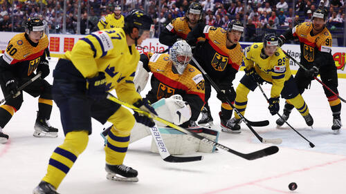 Die deutsche Eishockey-Nationalmannschaft unterlag bei der WM gegen Schweden