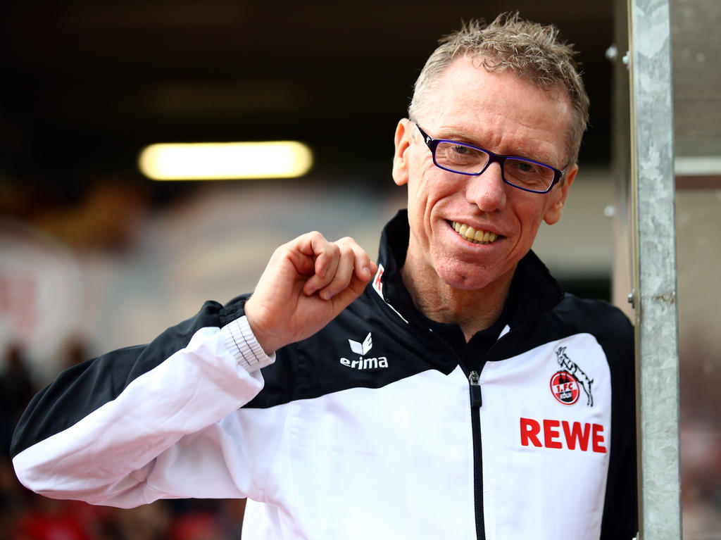 Peter Stöger will nach dem Herbstmeistertitel nun auch die Wintrkrone mit dem 1. FC Köln. Peter Stöger will nach dem Herbstmeistertitel nun auch die Wintrkrone mit dem 1. FC Köln.
