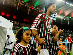 A sus 35 años, Ronaldinho sigue siendo un ídolo para la afición brasileña. (Foto: Getty)