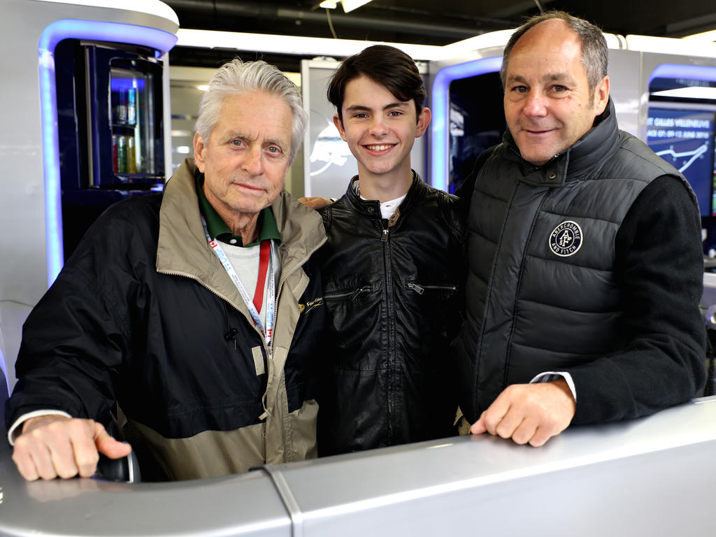 Vorausschauend: Gerhard Berger (r.) schraubt an der Zukunft der DTM Vorausschauend: Gerhard Berger (r.) schraubt an der Zukunft der DTM