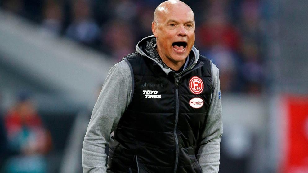Uwe Rösler von Fortuna Düsseldorf fordert einen geregelten Trainingsbetrieb