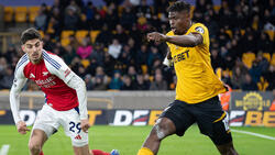 Emmanuel Agbadou (r.) wechselte nach Wolverhampton