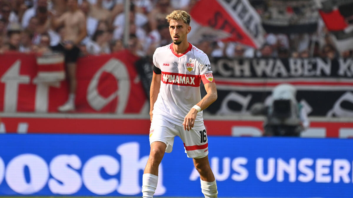 Atakan Karazor là đội trưởng của VfB Stuttgart