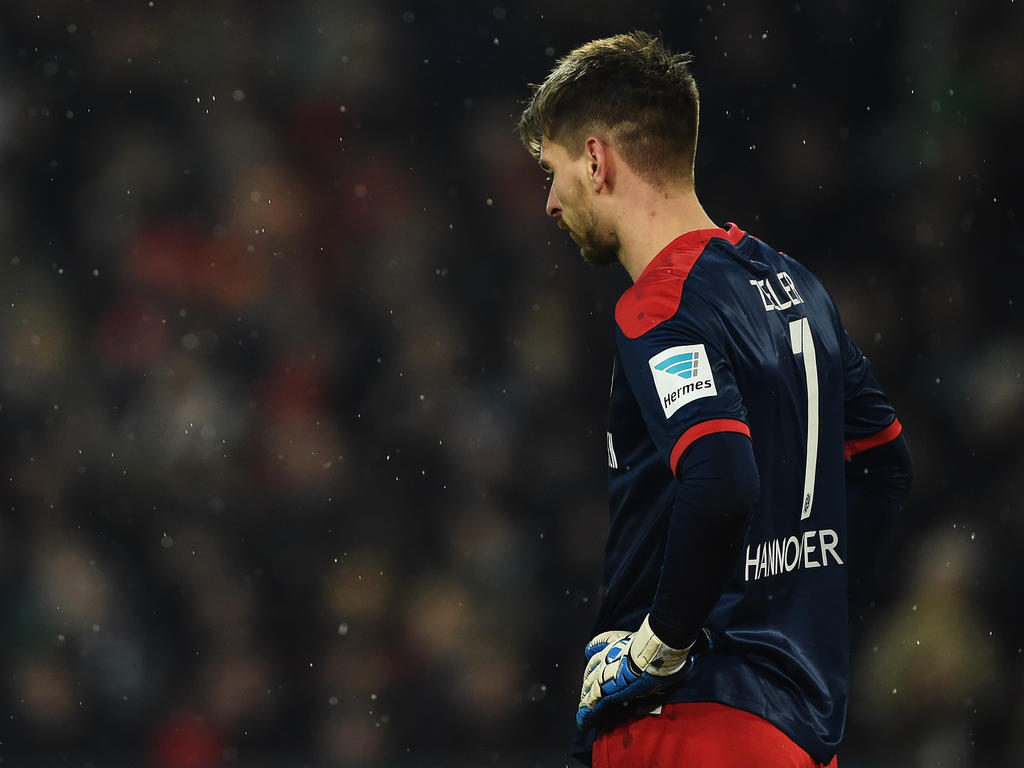 Dürfte im Falle des Abstiegs kaum zu halten sein: Ron-Robert Zieler Dürfte im Falle des Abstiegs kaum zu halten sein: Ron-Robert Zieler