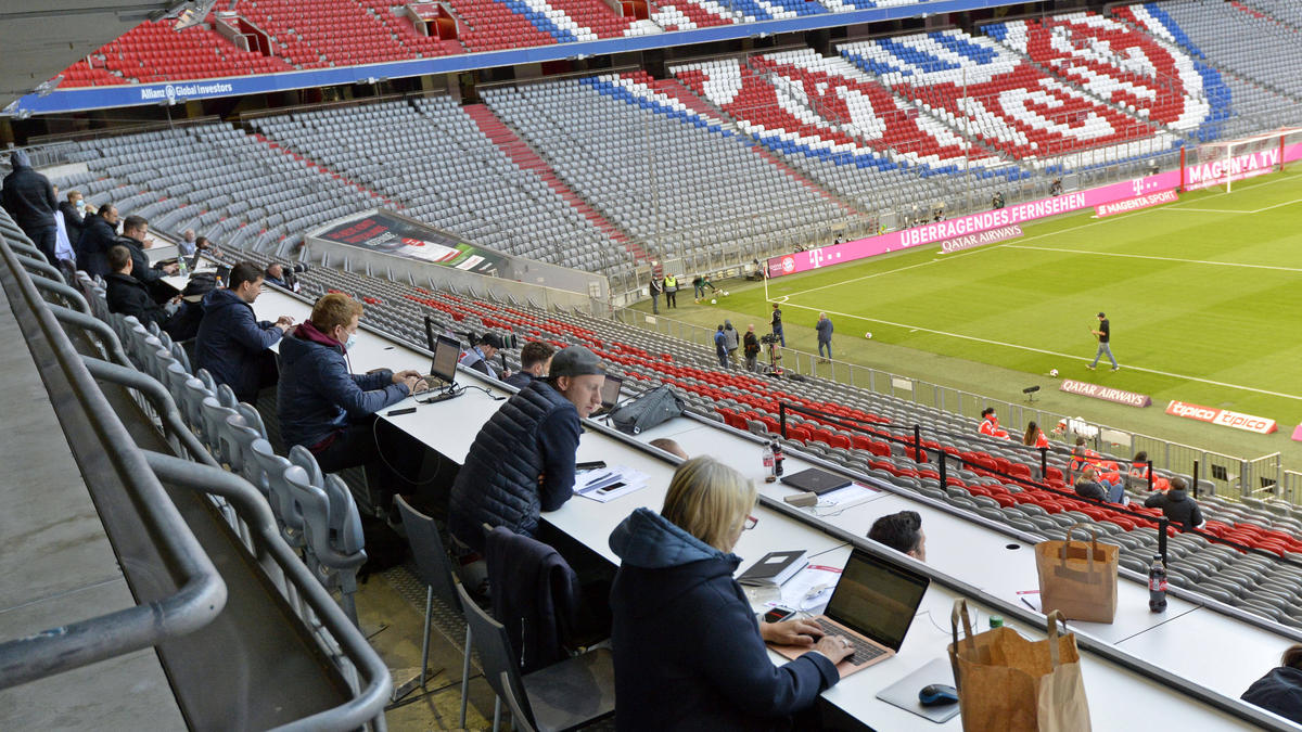 Geisterspiele werden im November wieder zum gewohnten Bild im deutschen Profi-Fußball Geisterspiele werden im November wieder zum gewohnten Bild im deutschen Profi-Fußball