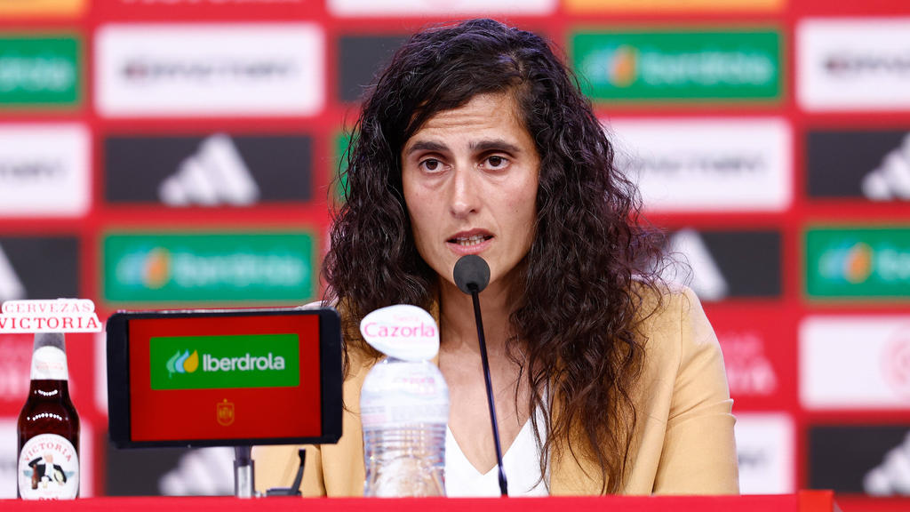Montse Tomé ist neue Trainerin der spanischen Frauen-Nationalmannschaft. Montse Tomé ist neue Trainerin der spanischen Frauen-Nationalmannschaft.