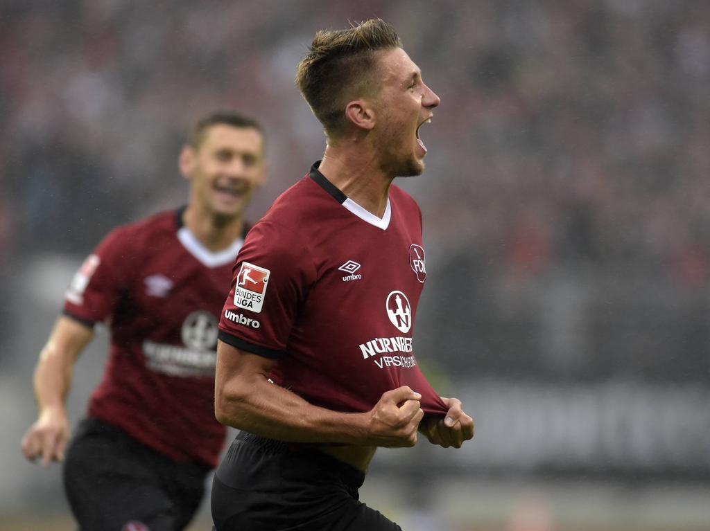 Hier noch für Nürnberg am Ball: Aalborgs neuer Stürmer Jakub Sylvestr
