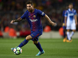 Messi anotó un triplete en casa ante el eterno rival de la ciudad. (Foto: Getty)