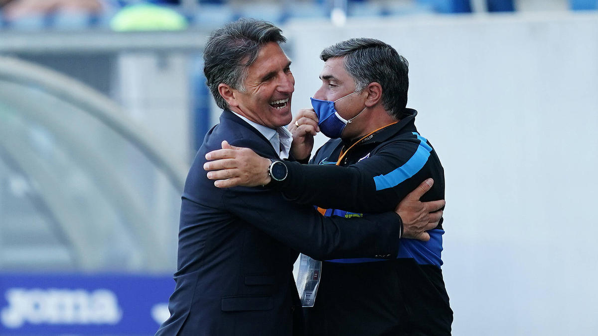 Premiere gelungen: Hertha-Coach Bruno Labbadia feiert den Sieg Premiere gelungen: Hertha-Coach Bruno Labbadia feiert den Sieg