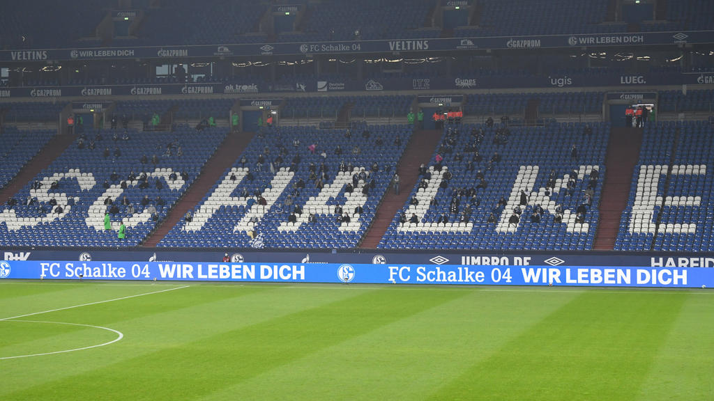 Einige Fans des FC Schalke 04 haben ihrem Unmut Luft gemacht (Symbolbild)