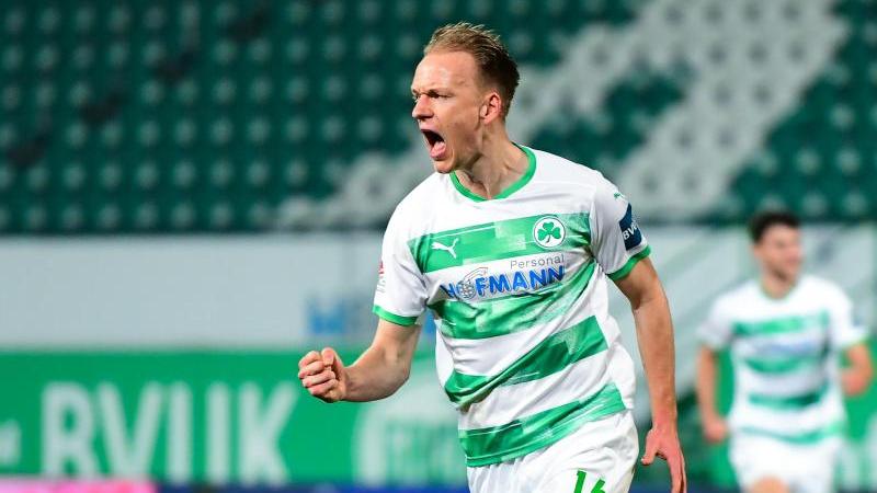 Greuther Fürth steht plötzlich punktgleich mit dem HSV an der Ligaspitze Greuther Fürth steht plötzlich punktgleich mit dem HSV an der Ligaspitze