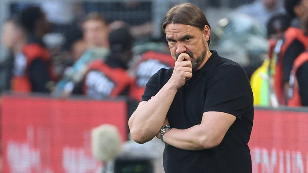 Gladbach-Coach Farke hat sich seine Debüt-Saison sicherlich anders vorgestellt Gladbach-Coach Farke hat sich seine Debüt-Saison sicherlich anders vorgestellt