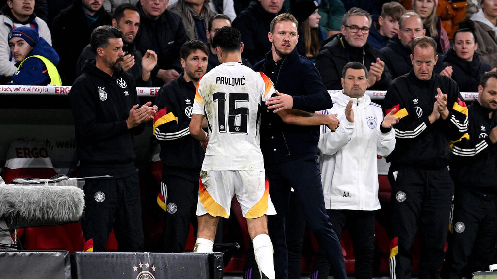 Aleksandar Pavlovic hofft auf eine Rückkehr ins DFB-Trikot Aleksandar Pavlovic hofft auf eine Rückkehr ins DFB-Trikot