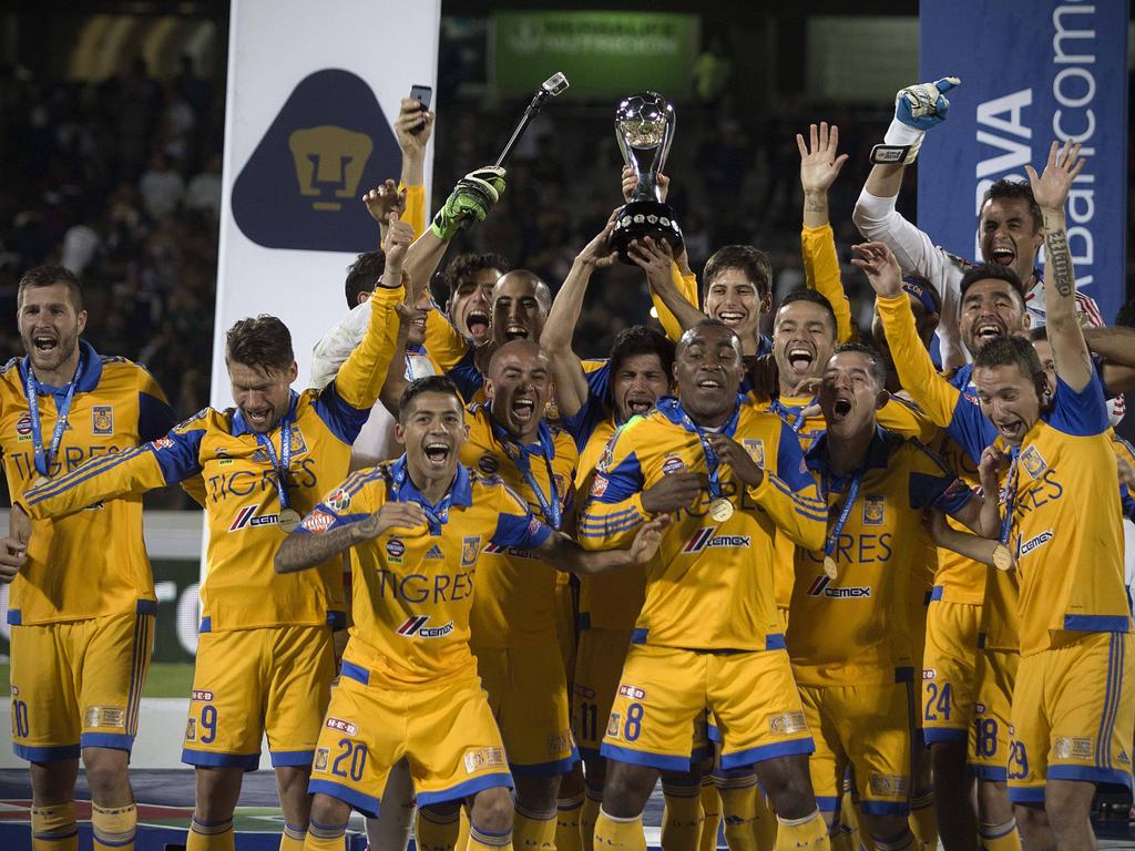 Los Tigres de la U.A.N.L. celebran el título del Apertura en el campeoanto mexicano. (Foto: Imago)