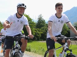 Joshua Kimmich (li.) und Julian Weigl sollen gegen die Slowakei für die DFB-Elf debütieren