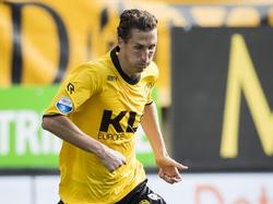De ervaren Roel Brouwers speelt na meer dan elf jaar weer een officieel duel voor Roda JC. In de eerste wedstrijd van het seizoen start hij in de basis tegen Heracles Almelo. (07-08-2016)