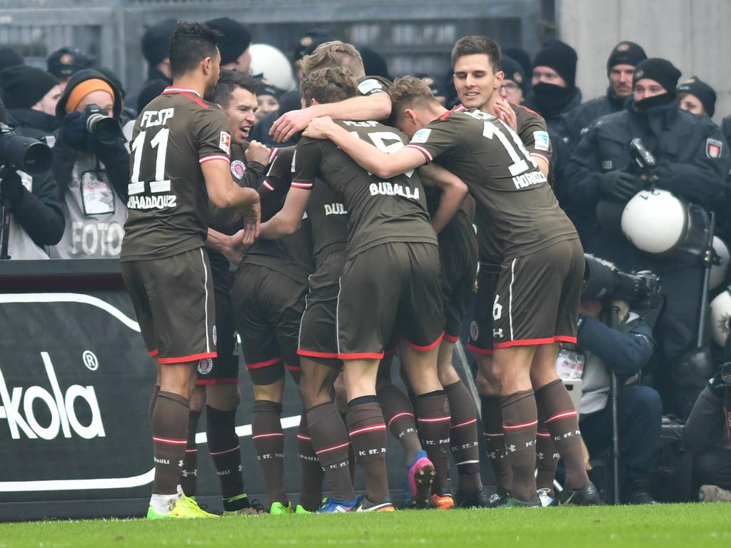 St. Pauli bejubelt den nächsten Sieg