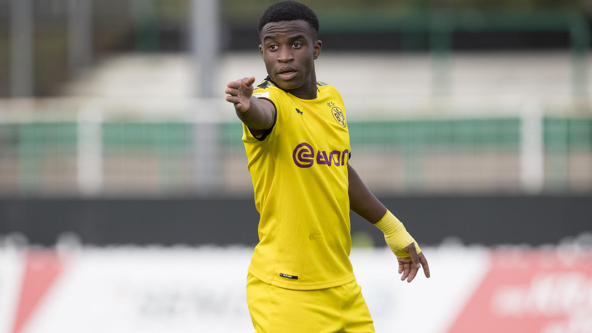 Youssoufa Moukoko geht schon bald für das DFB-Team auf Tore-Jagd Youssoufa Moukoko geht schon bald für das DFB-Team auf Tore-Jagd