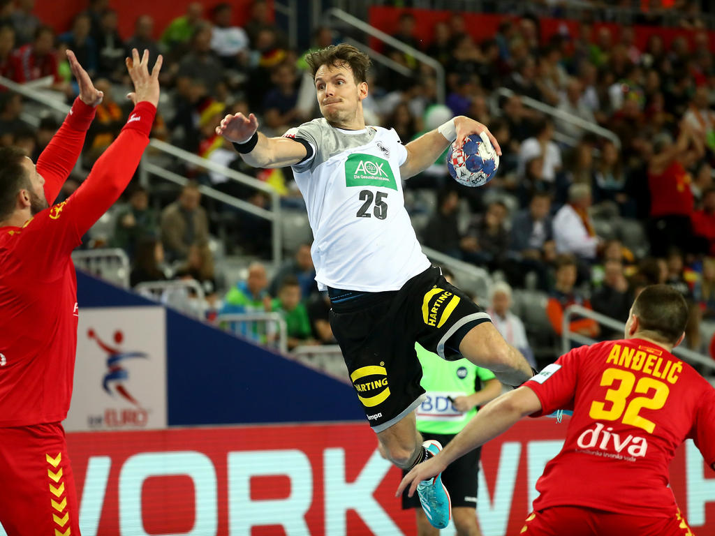 Kai Häfner und das DHB-Team setzen sich souverän gegen Montenegro durch Kai Häfner und das DHB-Team setzen sich souverän gegen Montenegro durch