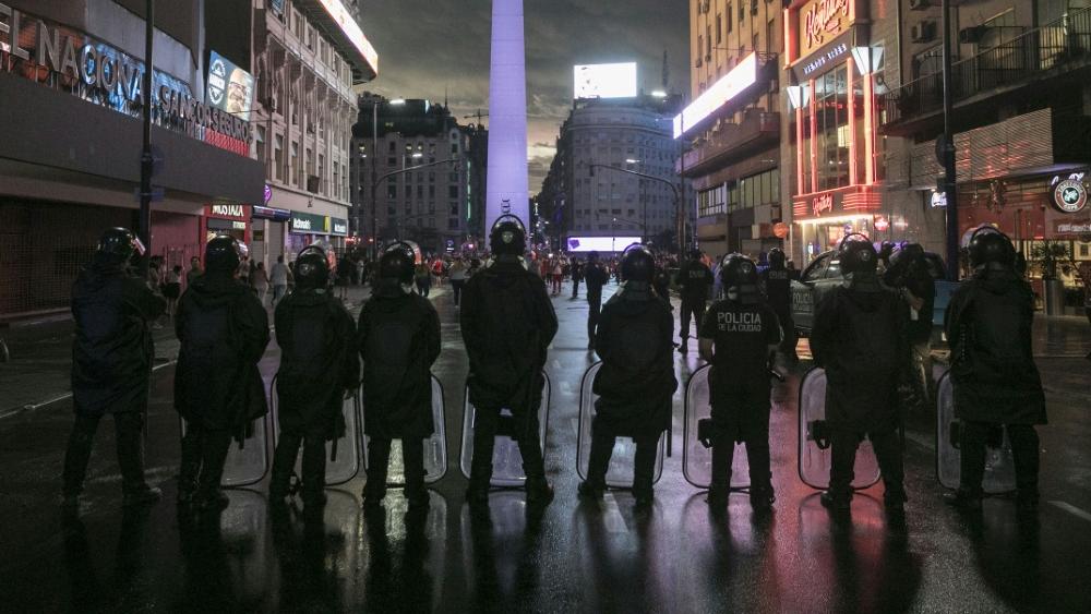Viel Polizei am Rande von Argentiniens Prestigeduell Viel Polizei am Rande von Argentiniens Prestigeduell