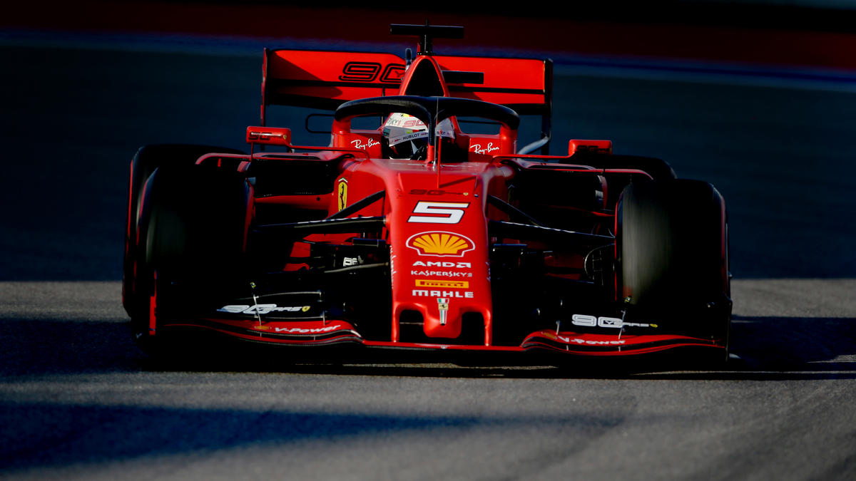 Vettel wurde 2018 nach einer Berührung mit Max Verstappen Sechster Vettel wurde 2018 nach einer Berührung mit Max Verstappen Sechster