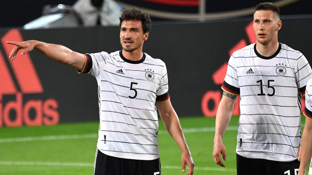 Mats Hummels und Niklas Süle spielen bald auch beim BVB zusammen Mats Hummels und Niklas Süle spielen bald auch beim BVB zusammen