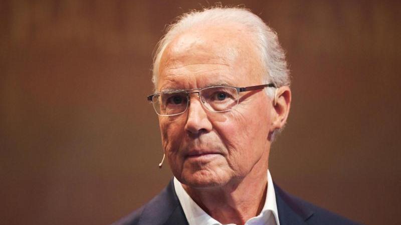 Freut sich auf das Bundesliga-Topspiel: Franz Beckenbauer