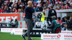 Peter Zeidler vom VfL Bochum geht mit viel Hoffnung in das Bundesliga-Duell gegen Holstein Kiel