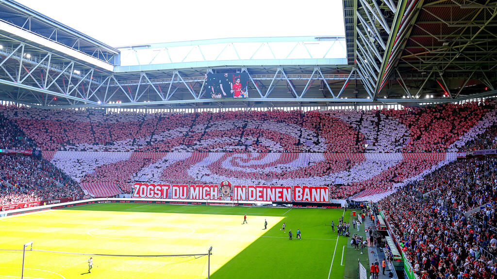 Fortuna Düsseldorf lässt seine Fans wieder kostenlos ins Stadion Fortuna Düsseldorf lässt seine Fans wieder kostenlos ins Stadion