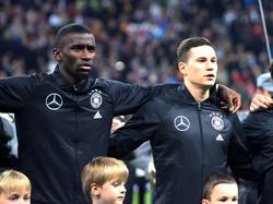 Auch Antonio Rüdiger (l.) und Julian Draxler meldeten sich zu Wort