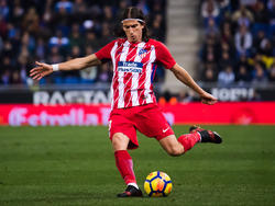 Filipe Luís hat sich im Achtelfinal-Rückspiel der Europa League einen Wadenbeinbruch zugezogen