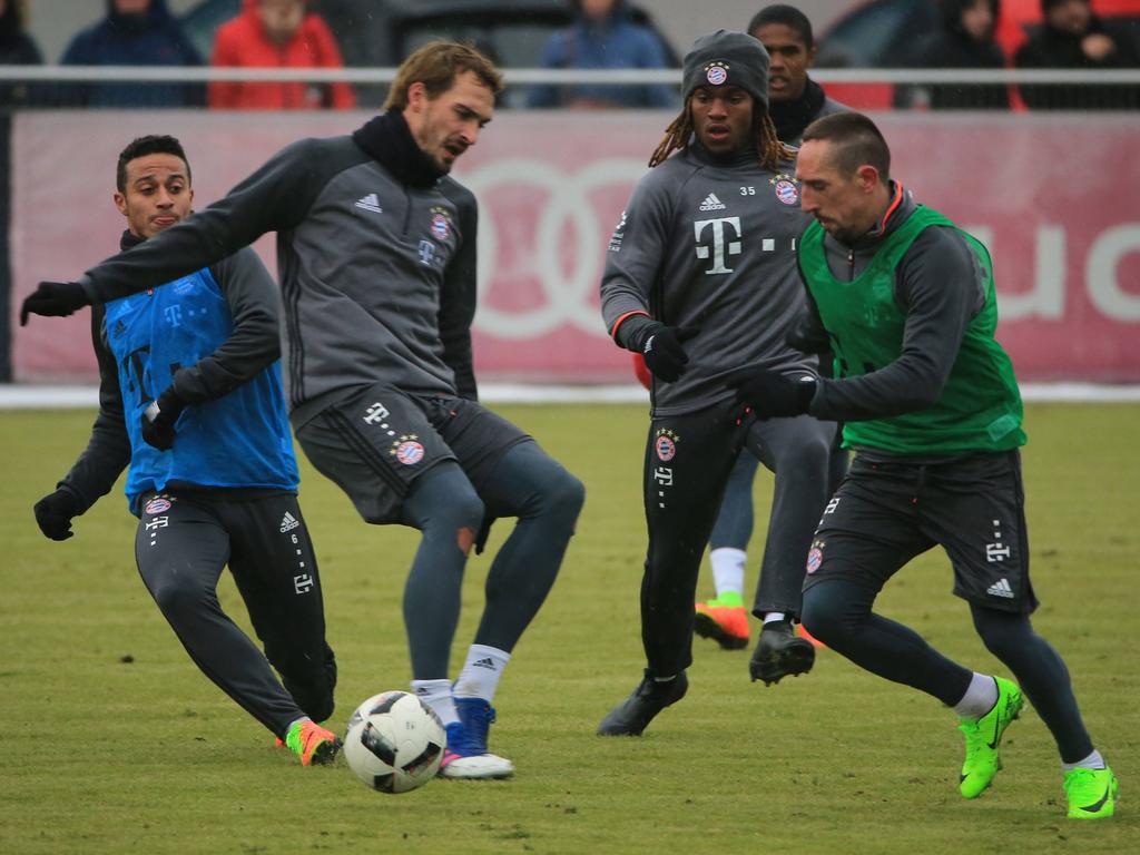 Ribéry (r.) fehlte den Bayern seit Ende Januar
