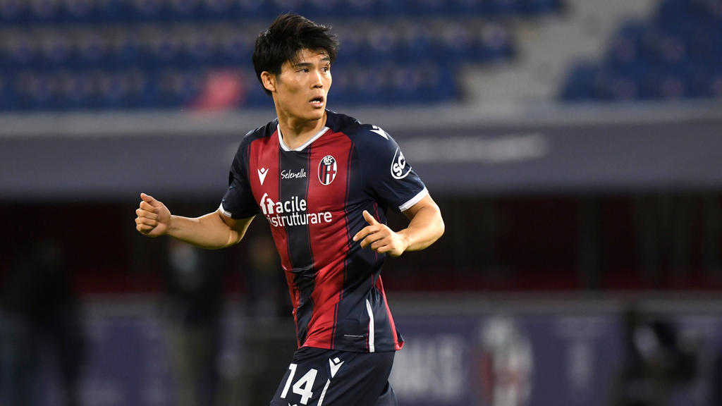 Premier League News Arsenal Sign Japan Defender Tomiyasu From Bologna