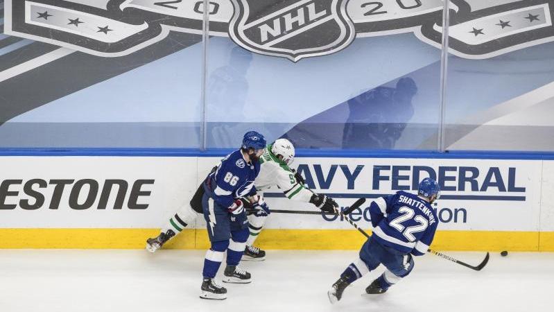 Tampa Bay Lightning und die Dallas Stars bestreiten derzeit das Stanley-Cup-Finale Tampa Bay Lightning und die Dallas Stars bestreiten derzeit das Stanley-Cup-Finale