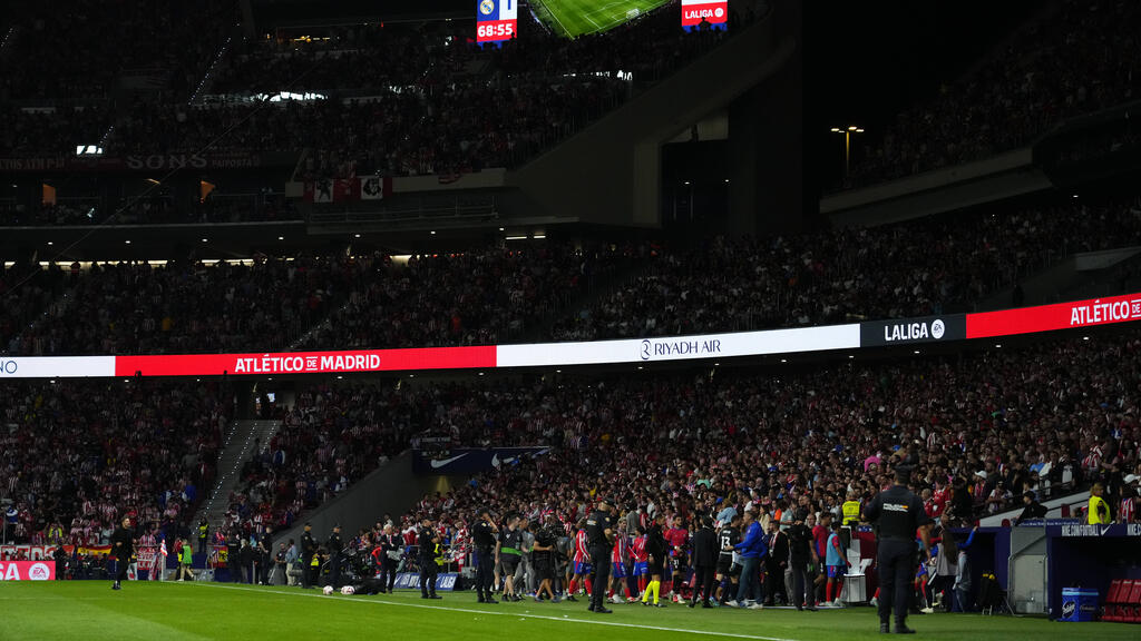 Das Madrid-Derby wurde von Ausschreitungen überschattet Das Madrid-Derby wurde von Ausschreitungen überschattet