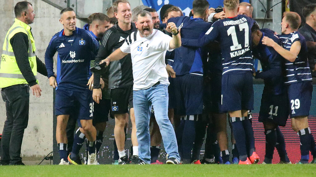 Der HSV um Trainer Baumgart bejubelte zuletzt einen späten Ausgleich gegen Kaiserslautern