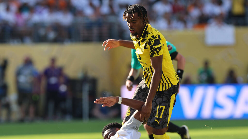 Carney Chukwuemeka könnte dem BVB noch länger erhalten bleiben Carney Chukwuemeka könnte dem BVB noch länger erhalten bleiben